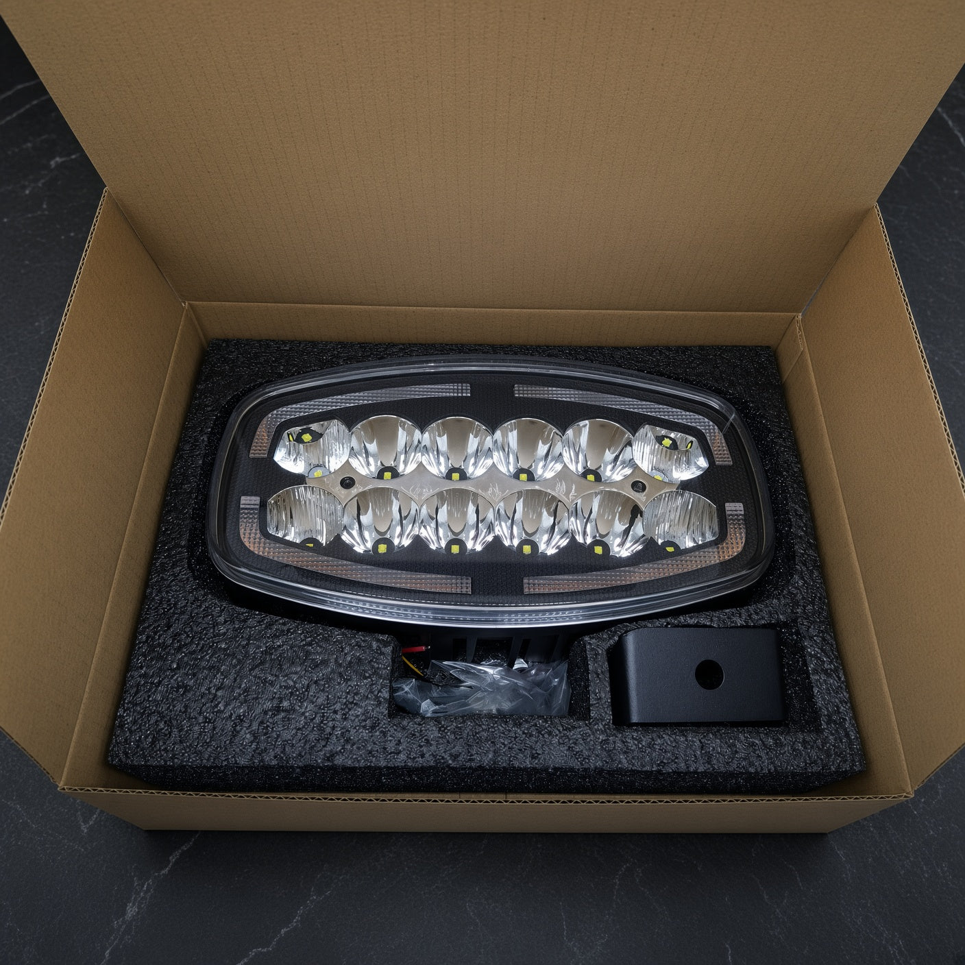 W175 9 Inch Truck LED Light 45-75W 9-30V 3000K-6500K Cree 3535 Aviation Aluminum